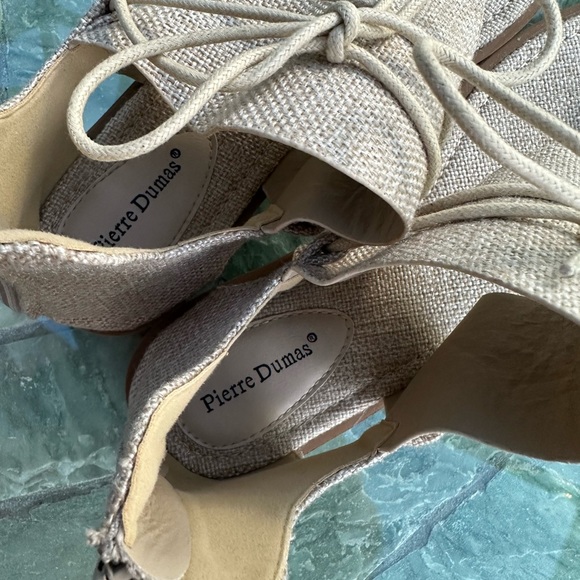 Women’s size 9 pierre dumas sandals - Picture 7 of 7